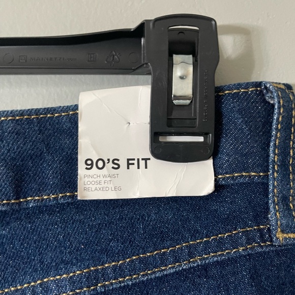 Forever 21 Women's 90s Style Pinch Waist Jeans - Size 26, NWT - Picture 2 of 5